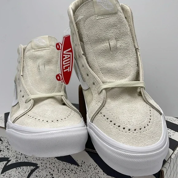 Vans Men’s 0g Sk8-Hi Lx Vault Checkerboard Vintag
VN0A4BVB0VW 
Sneakers - Picture 5 of 16